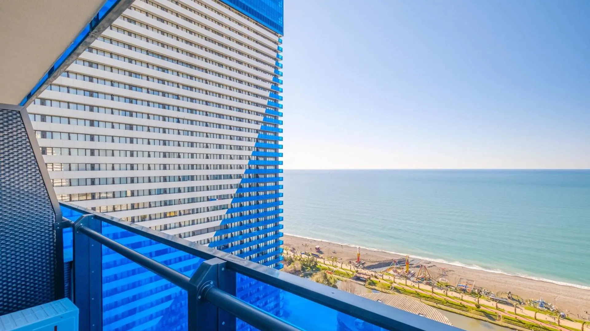 Panorama Center Suite Sea View 바투미 아파트