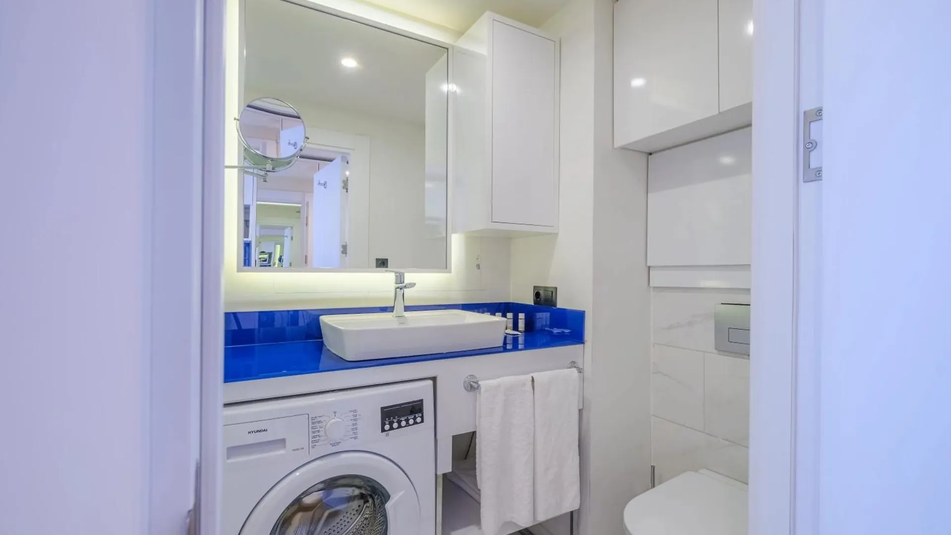 아파트 Panorama Center Suite Sea View 바투미