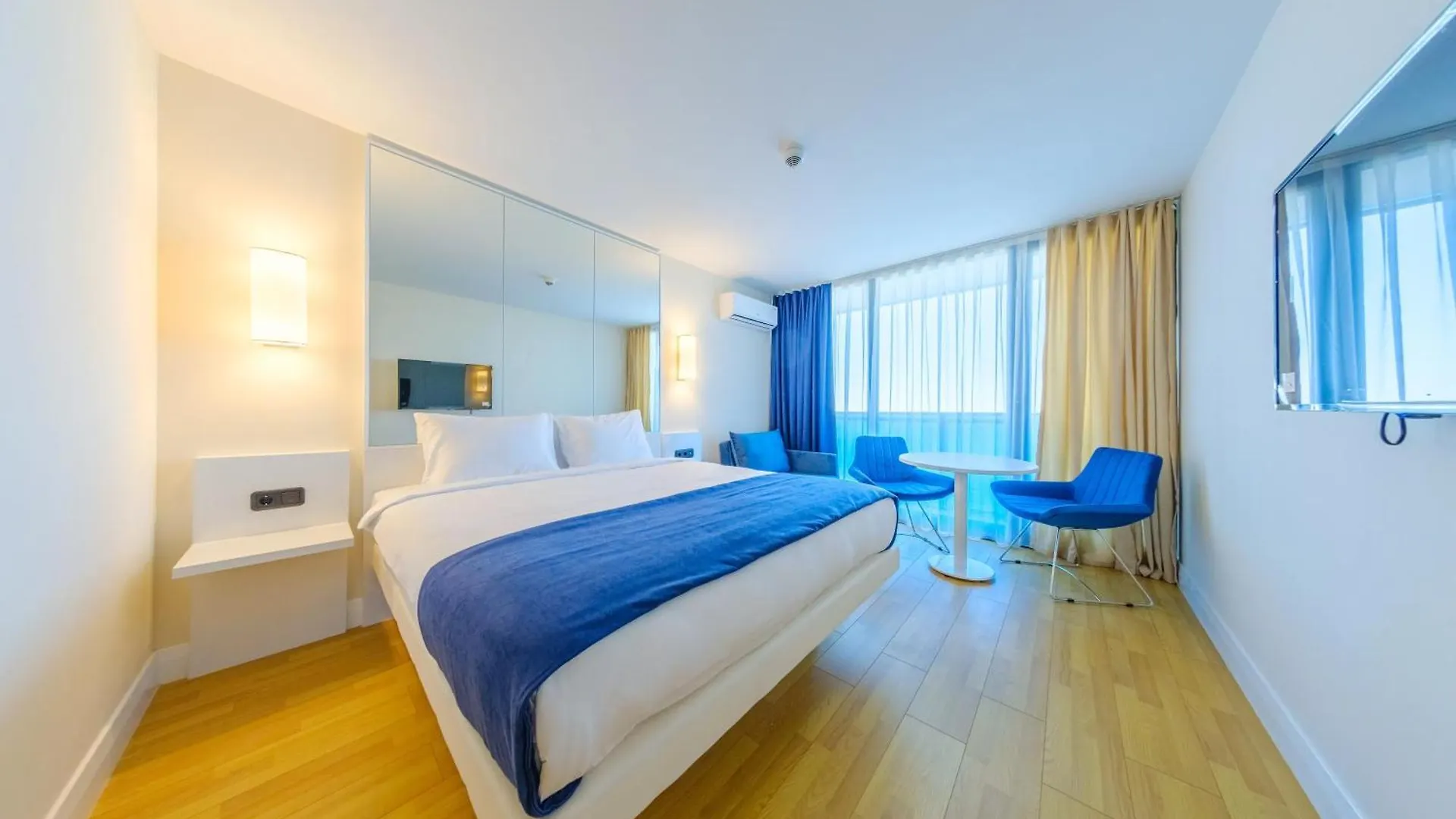 아파트 Panorama Center Suite Sea View 바투미
